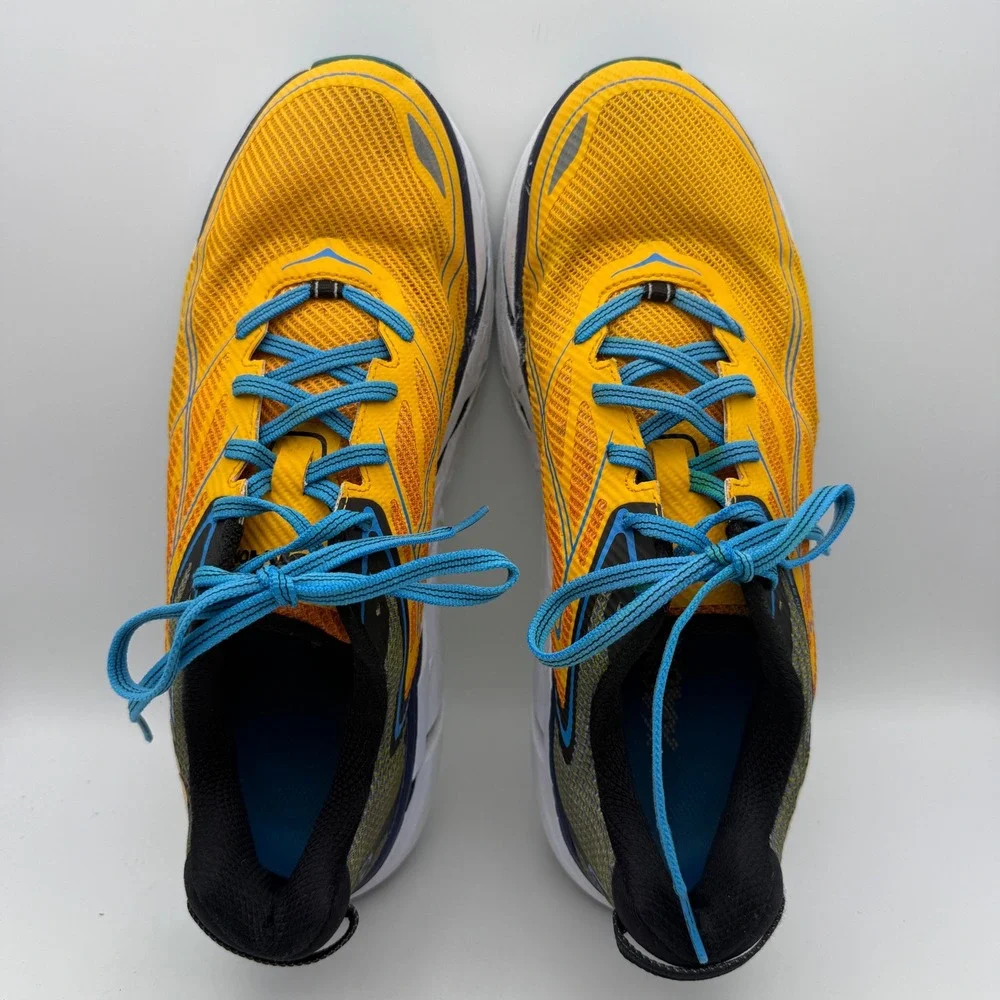 Hoka One One hoka one
